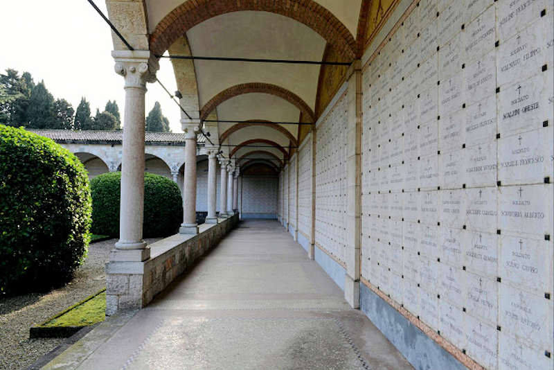 Chiostro Ossario dei Caduti di Guerra del Sacrario Militare di Schio (VI)