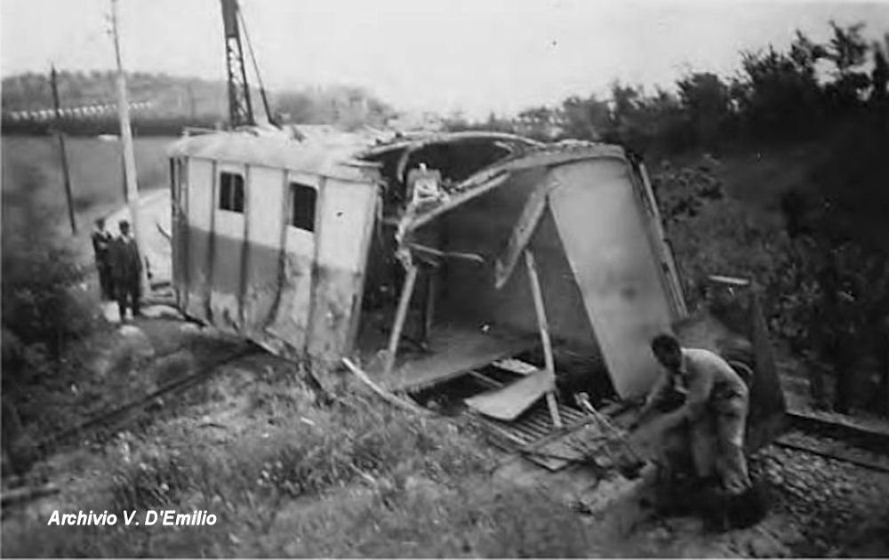 Anno 1954 - Recupero del locomotore deragliato in località Collatuccio