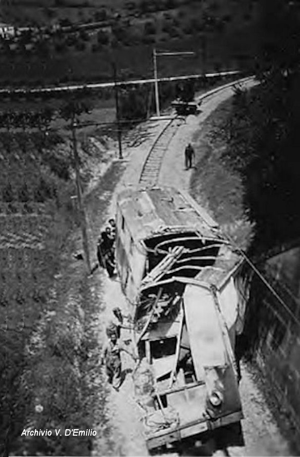 Anno 1954 - Recupero del locomotore deragliato in località Collatuccio