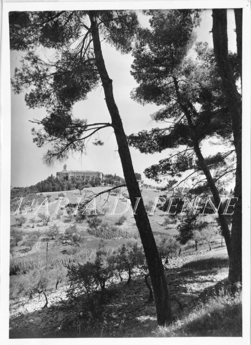 Colleromano vista dal Cimitero - met anni '50