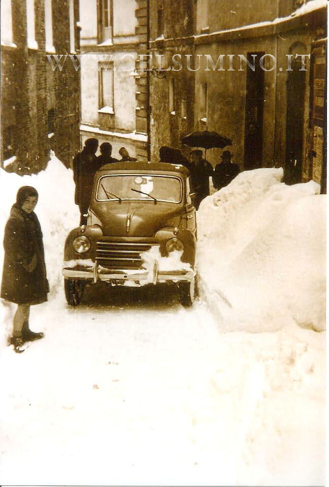 Penne sotto la neve (inizio via Roma)