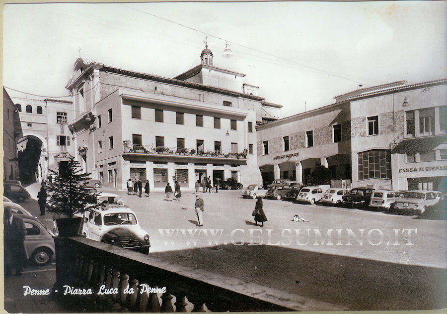 Piazza Luca da Penne