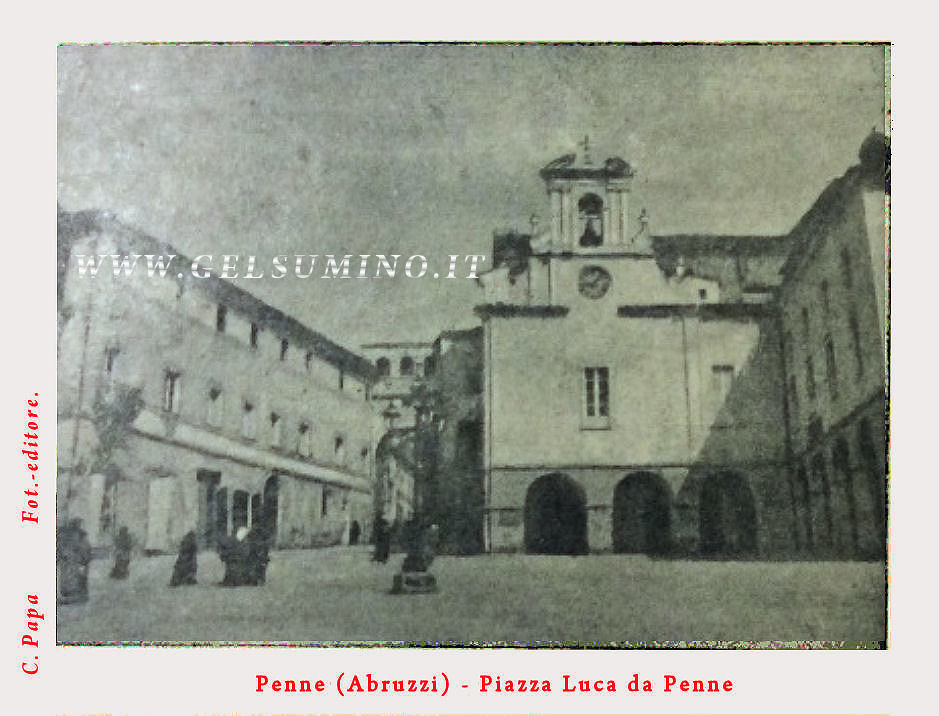 Piazza Luca da Penne