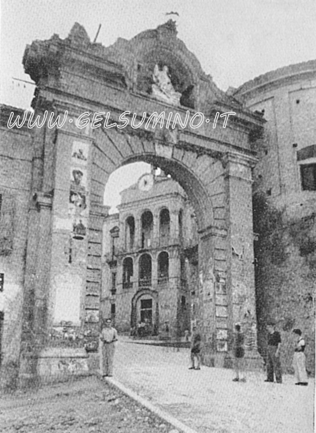 Penne: Porta S. Francesco - 1948