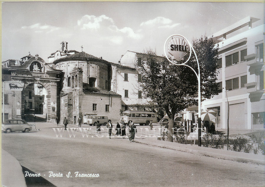 Penne: Piazzale San Francesco