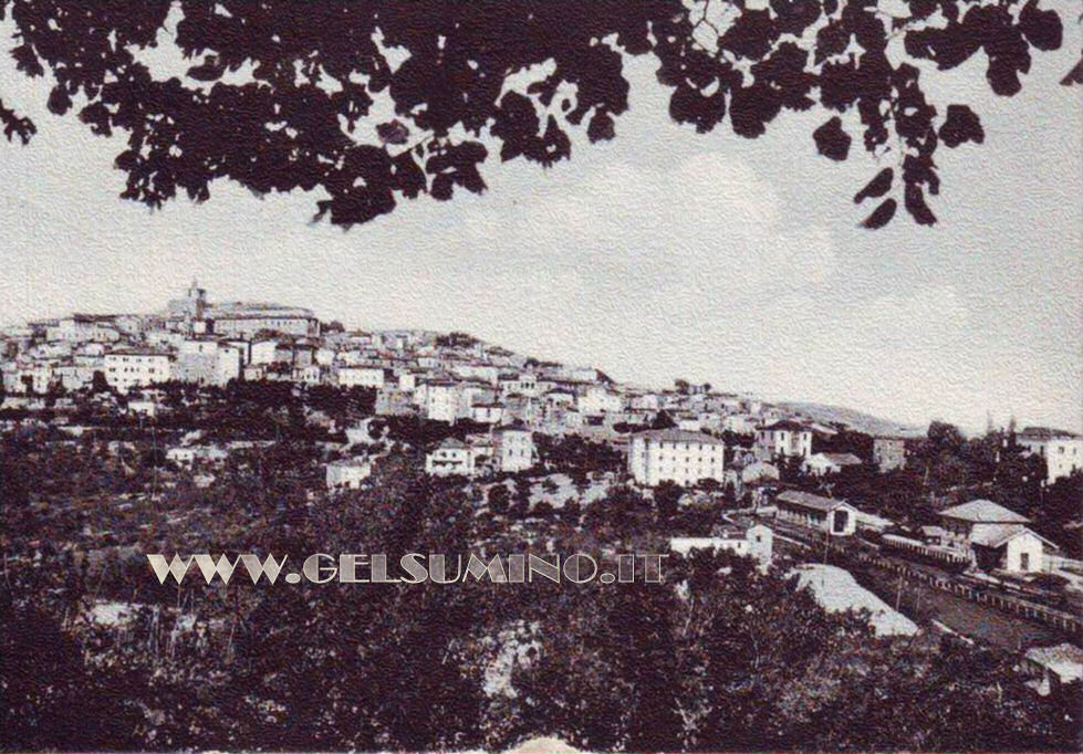 Stazione di Penne e panorama