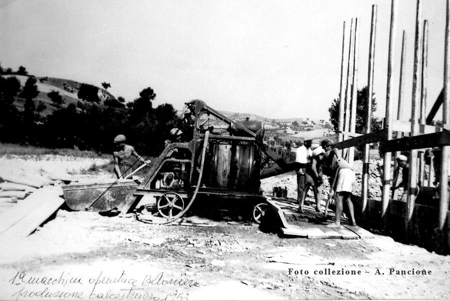 Costruzione della strada dalla S.S. 81 a Villa Degna ~ 1952-1953-1954