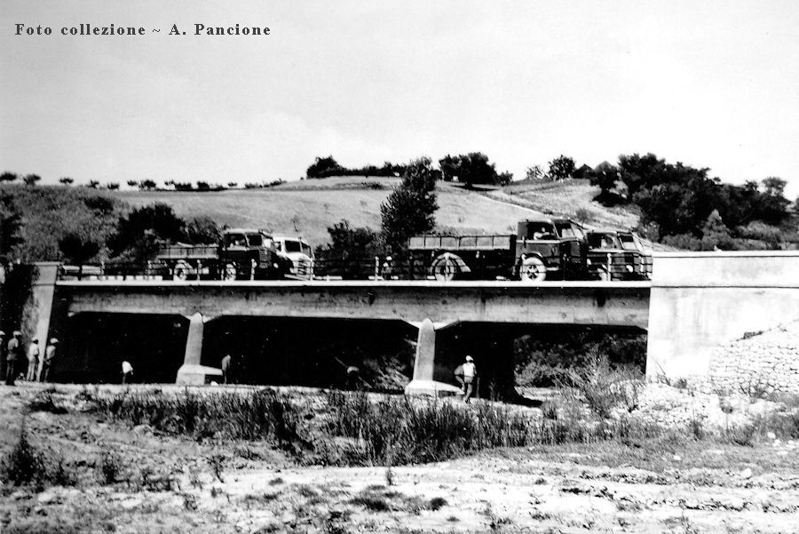 Costruzione della strada dalla S.S. 81 a Villa Degna ~ 1952-1953-1954