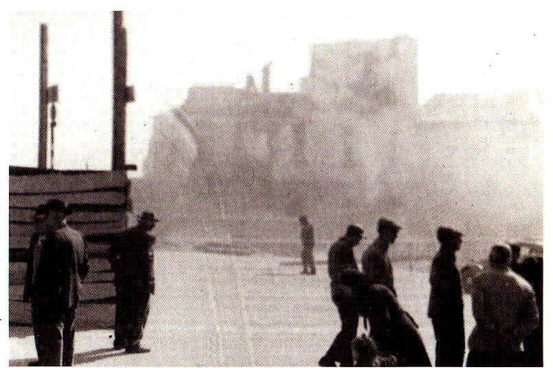 Lavori di ricostruzione della piazza