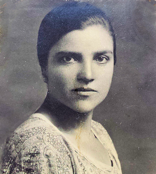 Marcia Adina Maria